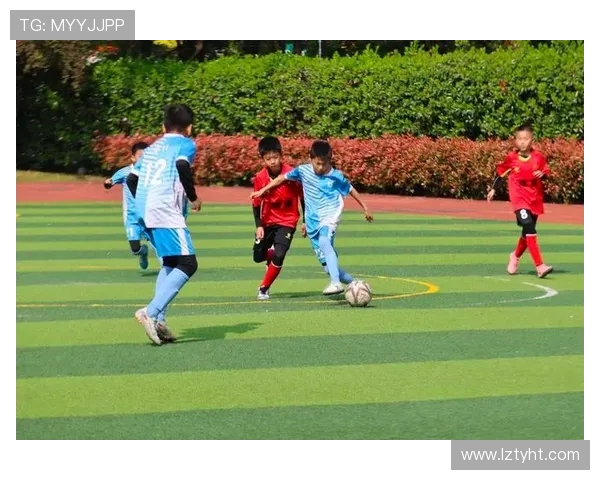 绿茵荣耀燃动青春激情探寻世界足球魅力与永恒精神 绿茵荣耀燃动青春激情探寻世界足球魅力与永恒精神